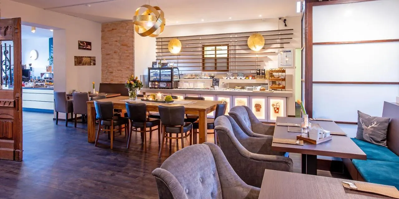 Hotel Das Kronprinz Troisdorf 3*,
